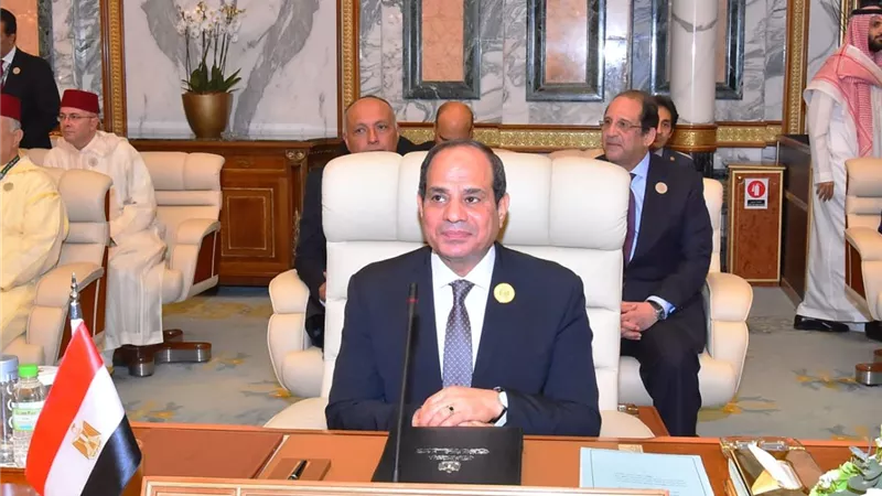 السيسي .. ما تعرضت له السعودية والامارات من اعتداءات يعد ارهابا وتهديدا للامن القومي العربي