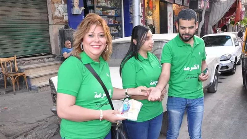 جمعية الكرمة للمكفوفين بشبرا تنزل الشارع لافطار الصائمين..صور