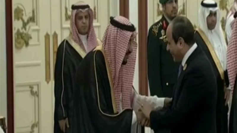 السيسي يصل مقر انعقاد القمة الإسلامية الـ 14 بمكة المكرمة