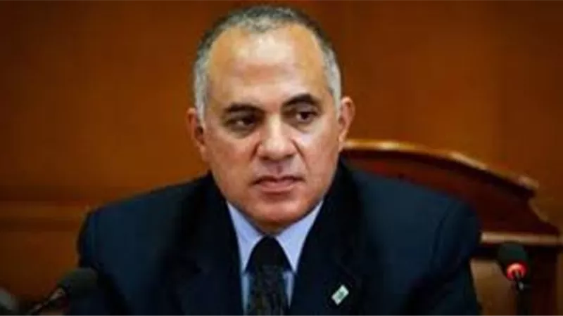 السيسى يوفد وزير الري لتقديم العزاء في وفاة والد الرئيس الكونغولي