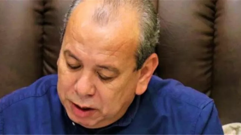 محافظ كفرالشيخ يأمر بتشديد الرقابة على الاسواق ويغلق معمل البان