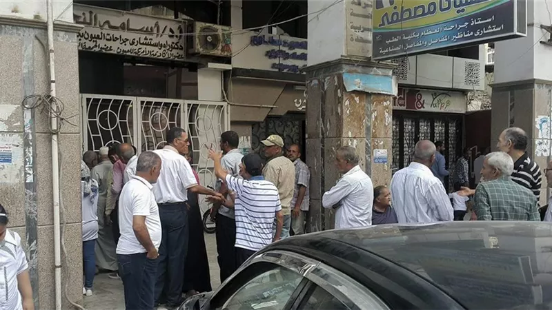 رغم التزام التأمينات والبريد بصرف المعاشات .. فرع ناصر بورسعيد أغلق أبوابه