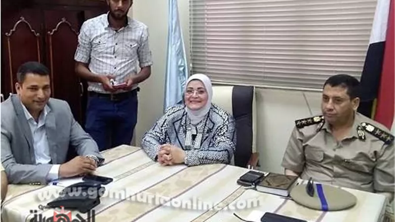 طلاب المرحلة الثانوية بكفرلشيخ يؤدون امتحان اللغة الإنجليزية