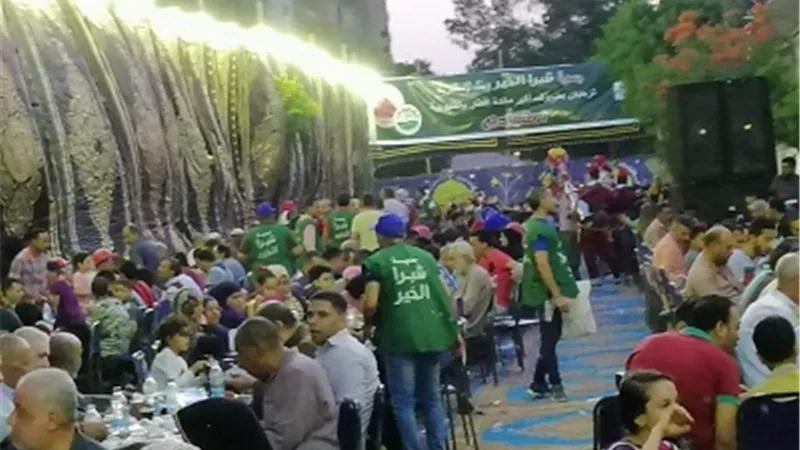 شباب شبرا الخير وبنك الإسكندرية ينظمان أكبر مائدة إفطار جماعي بشبرا
