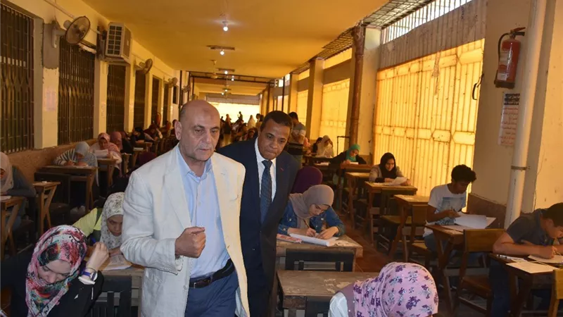 نائب رئيس جامعة السادات يتابع سير امتحانات نهاية العام
