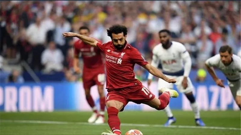 الفنان محمد ممدوح يوجه رسالة الى محمد صلاح بعد فوز ليفربول