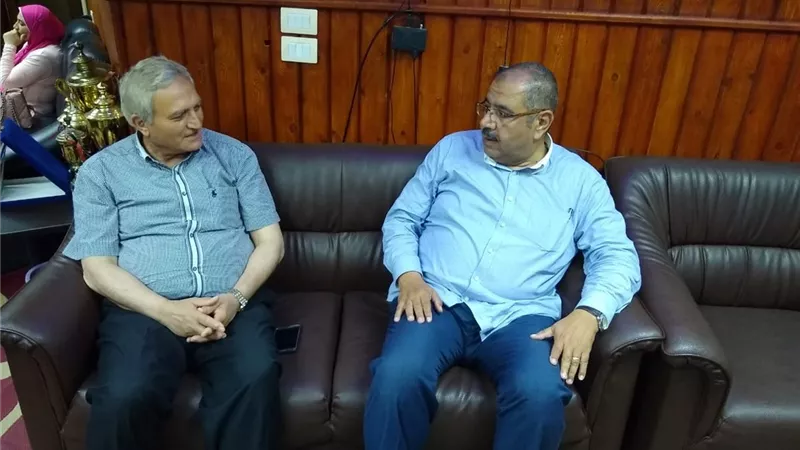 مطروح والشركة القابضة لمياه الشرب يوثقان التعاون المشترك