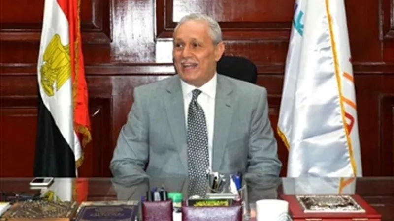 محافظ الاقصر يهنئ المواطنين بعيد الفطر المبارك وخطبة العيد بلغة الإشارة