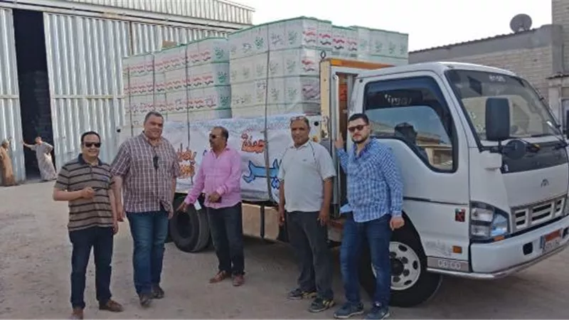 بالصور .. مستقبل وطن بالبحيرة يوزع 18000 كرتونة رمضانية