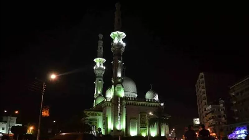 صرف ٢٠ ألف جنيه لعامل مسجد النصر بالمنصورة الذي توفى عقب صلاة العيد
