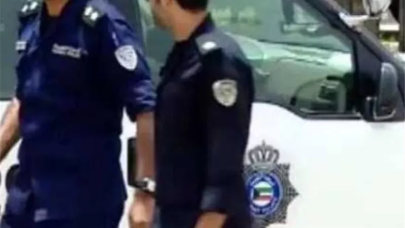 شجار عنيف بين وافدين مصريين بالكويت..والسبب سيدة