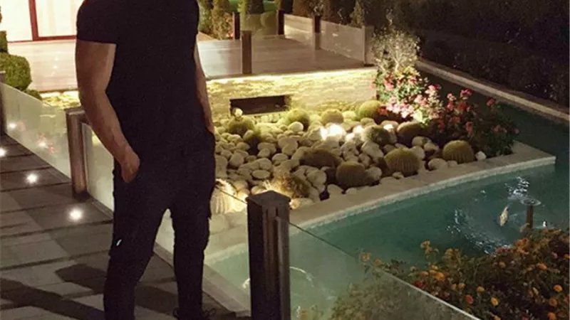 بعد نهاية زلزال .. محمد رمضان فى اجازة بمارينا