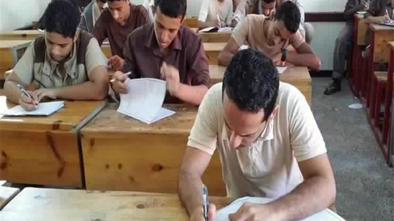 روشتة نجاح والتفوق فى اللغة العربية للثانوية العامة من ورقتين