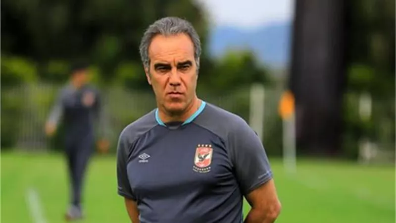 الفوز بالدورى وهزيمة بيراميدز شرط الأهلى لاستمرار لاسارتى