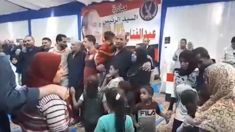بالزغاريد والهتافات.. الغارمون والغارمات: تحيا مصر وبنحبك يا سيسى.. صور