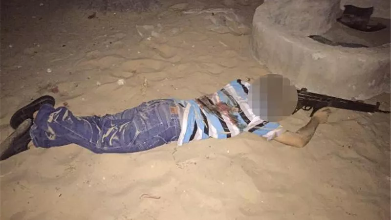مصرع 4 إرهابيين من المتورطين في الهجوم على كمين العريش بعد تبادل لاطلاق النار .. صور وفيديو