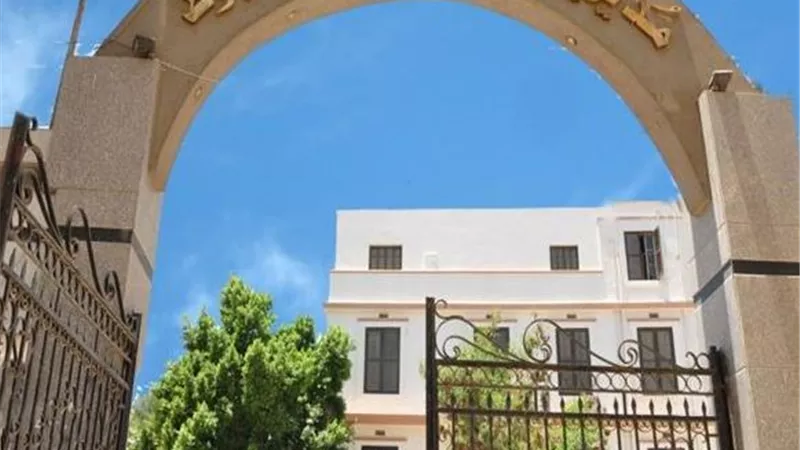 اصابة ثلاثة طلاب بحالات اغماء بمدرسة ساحل سليم الثانوية فى اسيوط