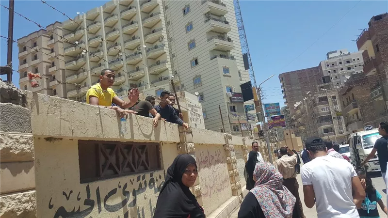 ارتياح بين طلاب الفيوم ..امتحان العربي سهل