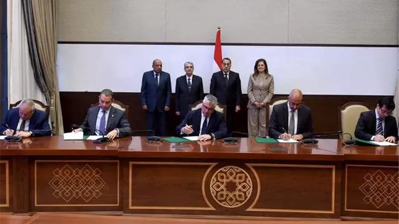 7 مذكرات لدراسة مشروعات إنتاج الهيدروجين الأخضر بالمنطقة الاقتصادية