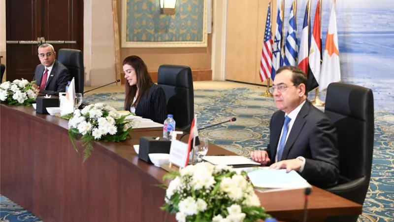 وزير البترول يتسلم رئاسة منتدى غاز شرق المتوسط 2023