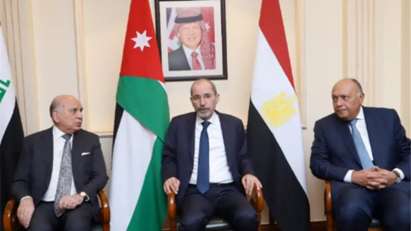 بدء الاجتماع الثلاثي لوزراء خارجية مصر والأردن والعراق بعمان