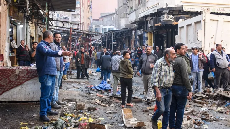 إخلاء جميع الإشغالات والتعديات بمحيط ميدان محطة مصر