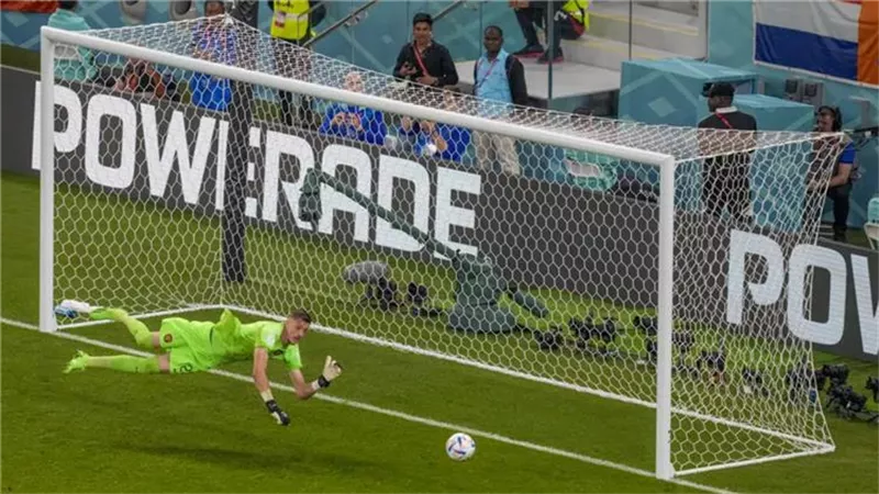 حارس منتخب هولندا: جاهز لمواجهة ميسي