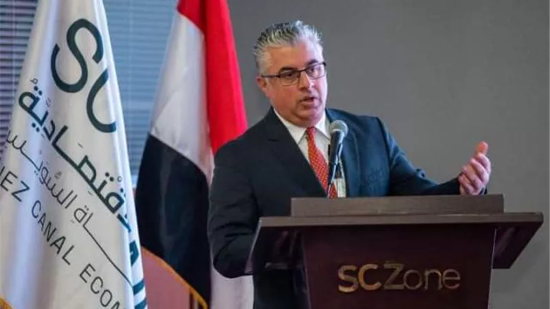 رئيس اقتصادية قناة السويس يتوجه لباريس لعرض الفرص الاستثمارية بالمنطقة