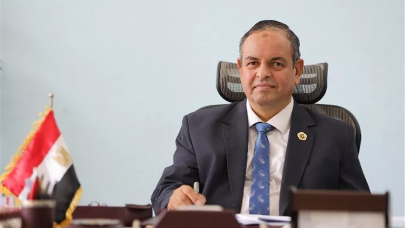 الشحات غتوري.. في اجتماع لجنة السياسات بالجمارك العالمية بالبحرين