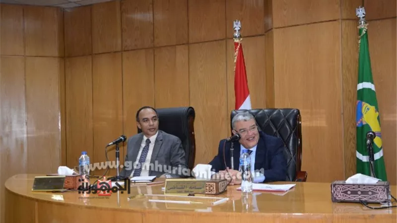 محافظ المنيا، يشدد على سرعة إنهاء الأعمال وتوصيل المرافق للمشروعات