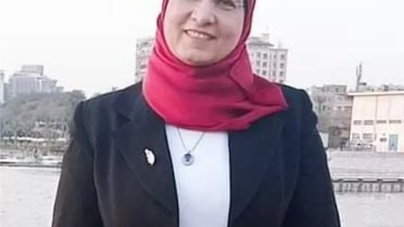 زينب خليفة مديرا للأكاديمية المهنية للمعلمين