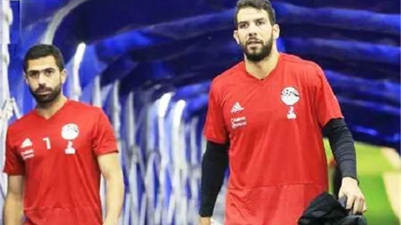 مفاجأة .. بيراميدز يفتح باب الرحيل أمام أحمد فتحي وإكرامي