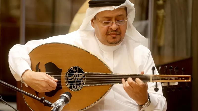 جلسة طربية في مركز كتارا لآلة العود مواكبة للمونديال العالمي
