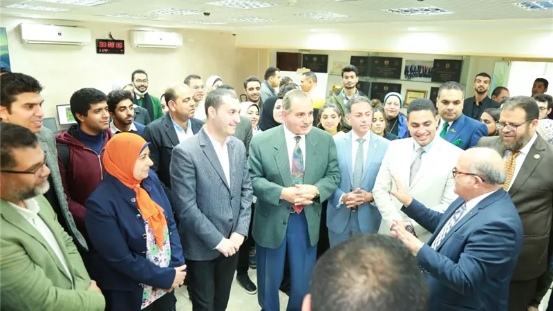 محافظ كفر الشيخ يتفقد مركز نظم المعلومات الجيومكانية .صور