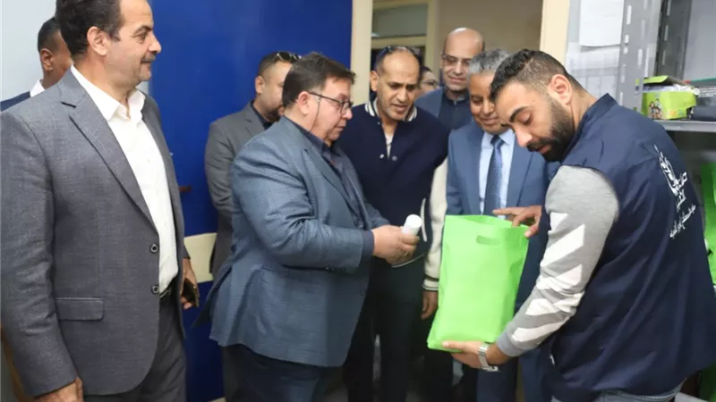 تكريم خريجي دورة مهارات التوظيف بجامعة الأقصر
