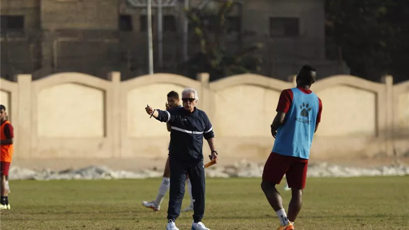 البنك الأهلى يتدرب بقوة استعدادا للزمالك