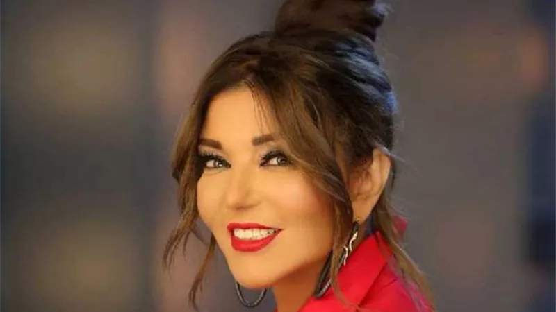 بقميص أسود الأطلس.. سميرة سعيد تدعم منتخب المغرب