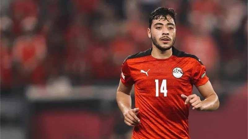 أكرم توفيق يفوز بجائزة الأفضل في الجولة السادسة من الدورى