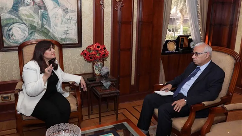 وزيرة الهجرة: الرئيس السيسي يولي اهتماما كبيرا بالمصريين في الخارج