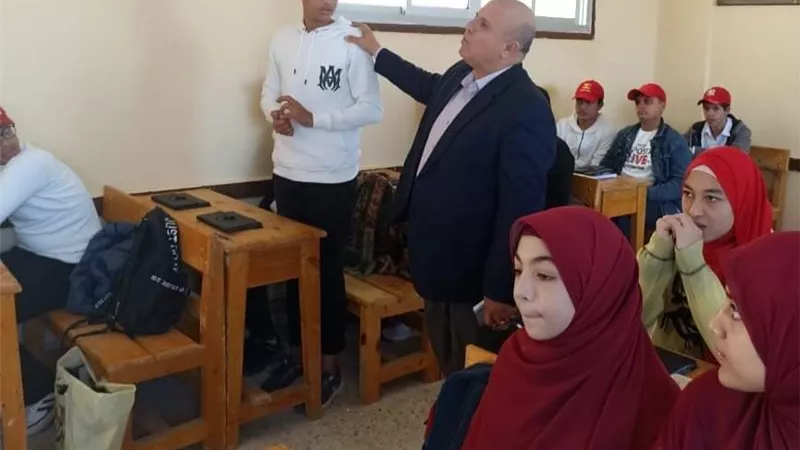 وكيل تعليم دميـاط يواصل جولاته بالمدارس