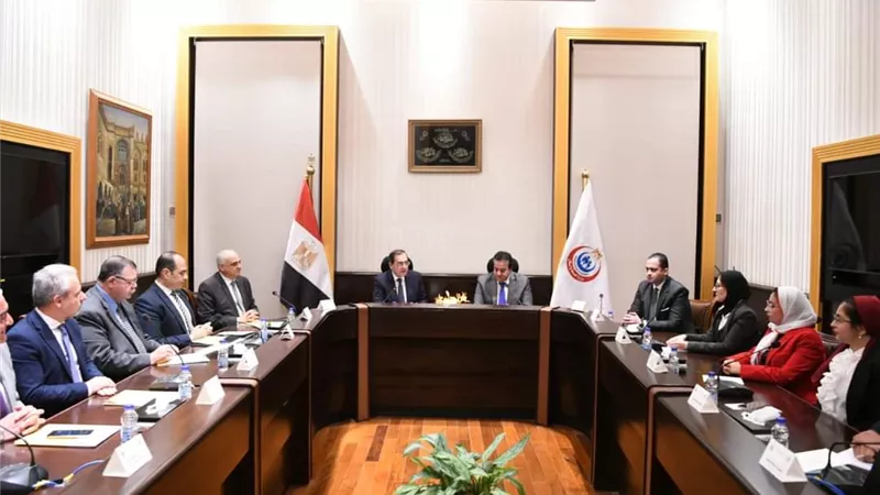 توقيع بروتوكول لتعزيز دعم إيني الإيطالية للصحة المجتمعية في بورسعيد