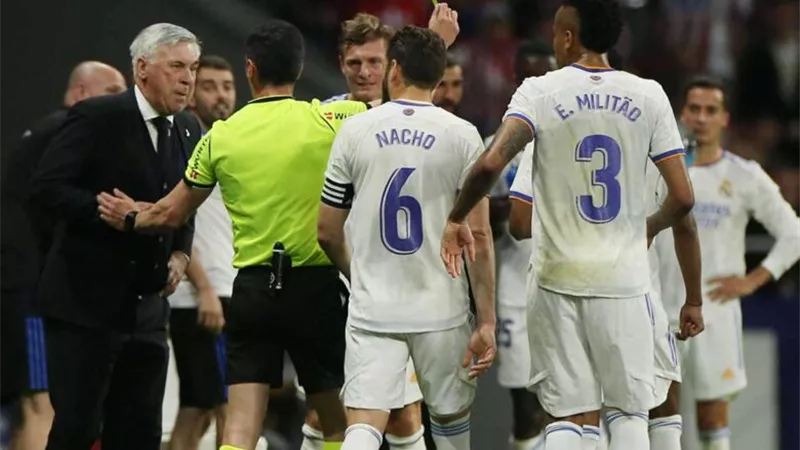 نجم ريال مدريد يتمرد على إدارة النادي