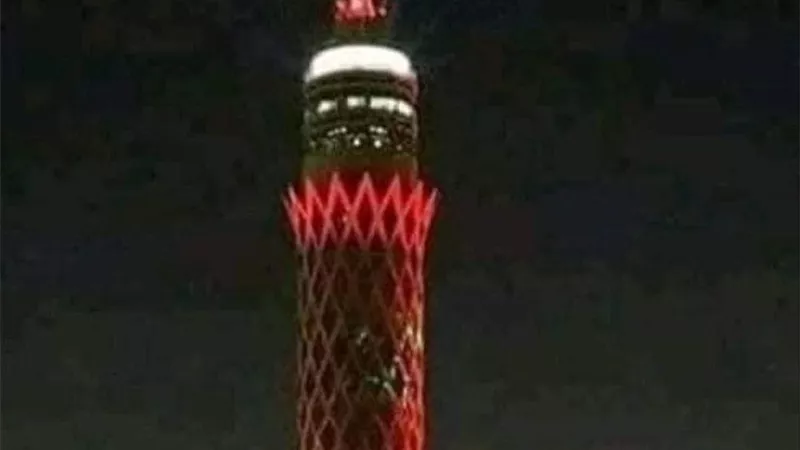 شاهد| برج القاهرة يتزين بعلم المغرب بعد التأهل لنصف نهائى المونديال