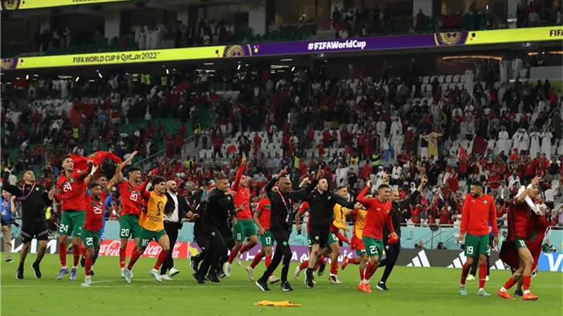كل ما قالته الصحف المغربية احتفالا بالتأهل التاريخى لنصف النهائى