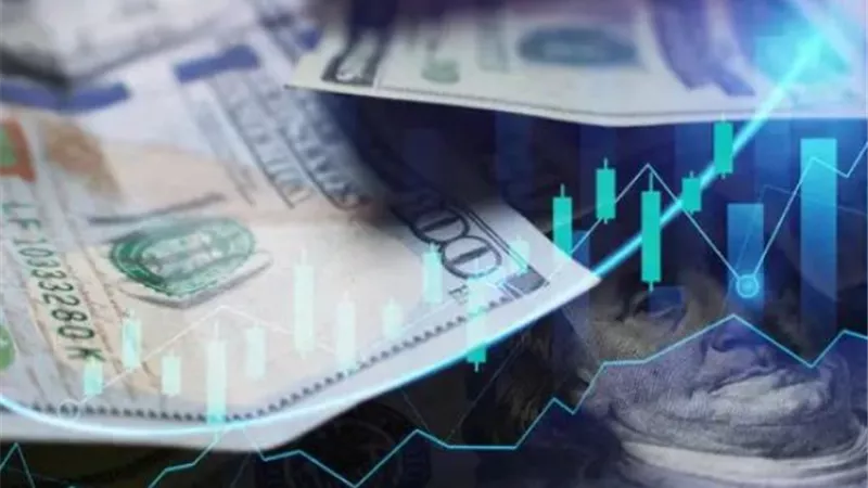 تراجع الدولار مع استمرار الضغوط التضخمية