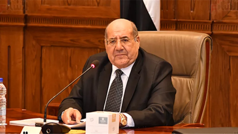 الشيوخ يوافق مبدئيا على مشروع قانون 
