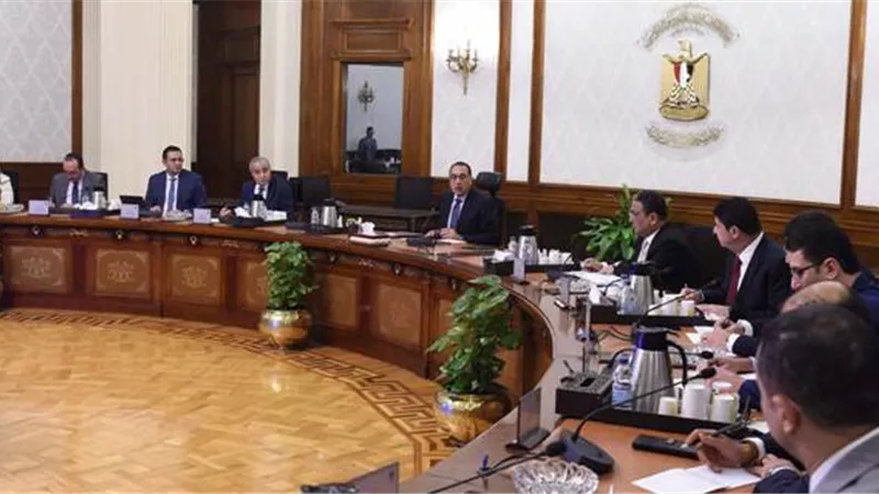 مدبولى:مهلة محددة لإعلان الأسعارعلى السلع وإغلاق أي منفذ بيع مخالف