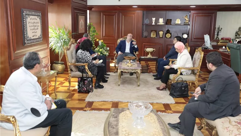 محافظ بني سويف يستقبل فريق عمل مشروع الدعم الفني لوزارة التنمية