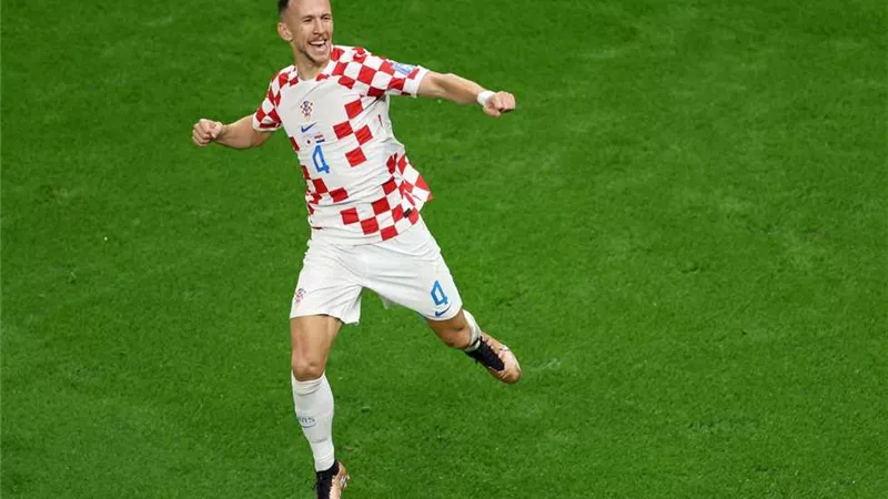 نجم المنتخب الكرواتى : سنقاتل للفوز بالمونديال من أجل مودريتش
