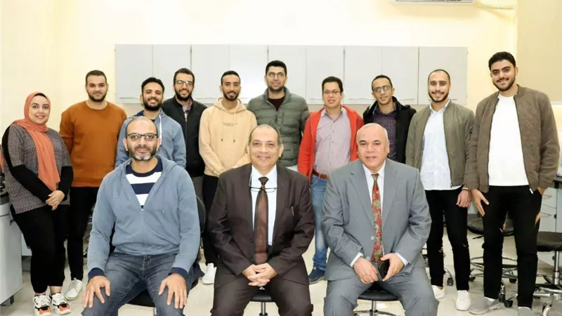 معامل جامعة الدلتا تستقبل متدربى معهد تكنولوجيا المعلومات